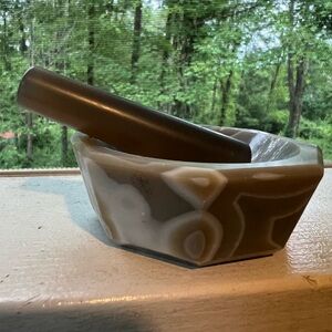 Agate mortar and pestle set